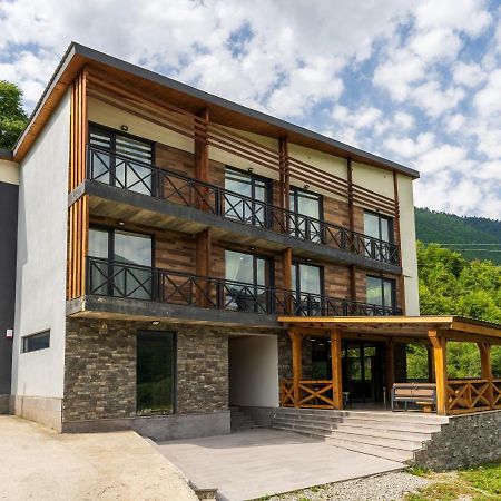 Hotel Latveli Mestia Exterior foto
